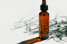 is baby oil good for your hair